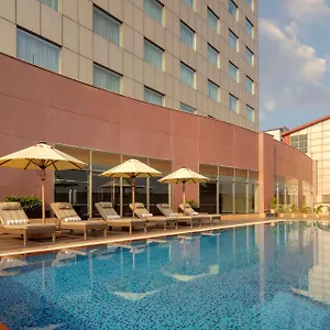 Radisson Gurugram Udyog Vihar Otel